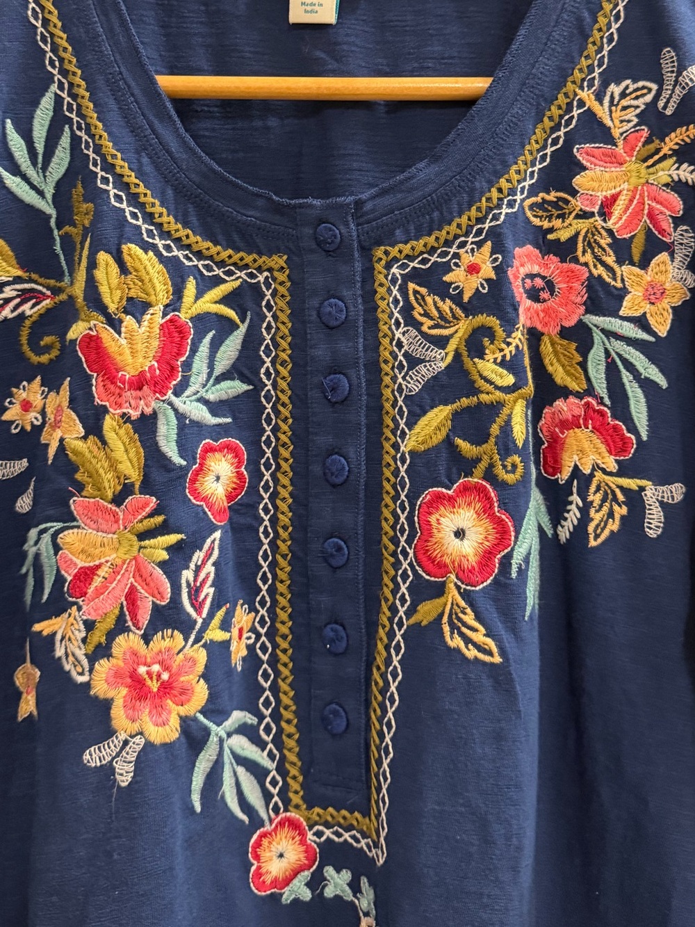 Sundance Embroidered Floral Henley Tunic Top Navy Blue Size Large - Picture 4 of 7